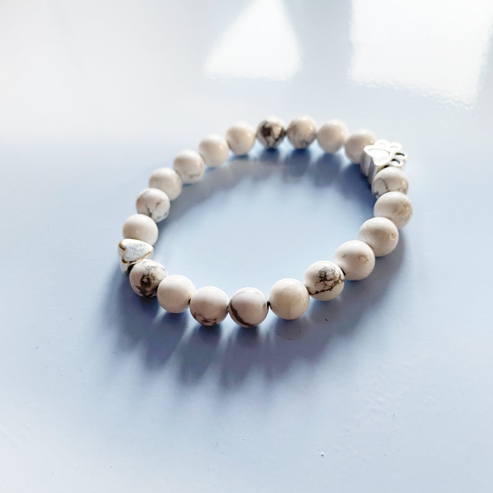 Natural Gemstone Bracelet with Paw and Heart Charm – Artisanal Design