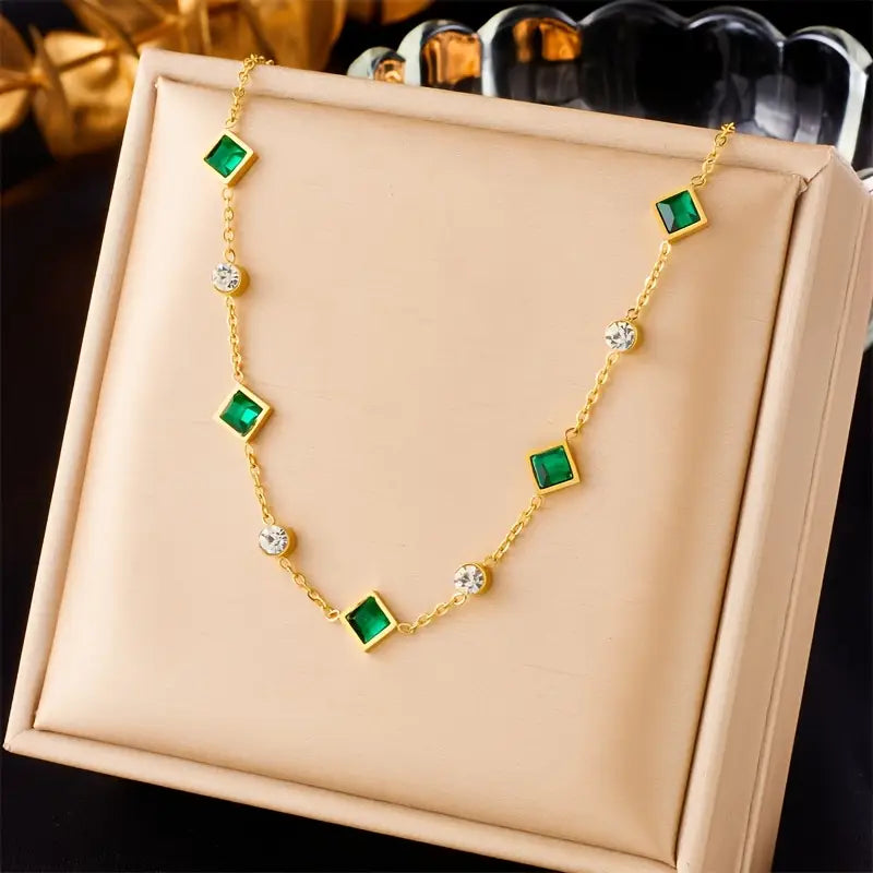 Tirena Valeure Necklace | Gold