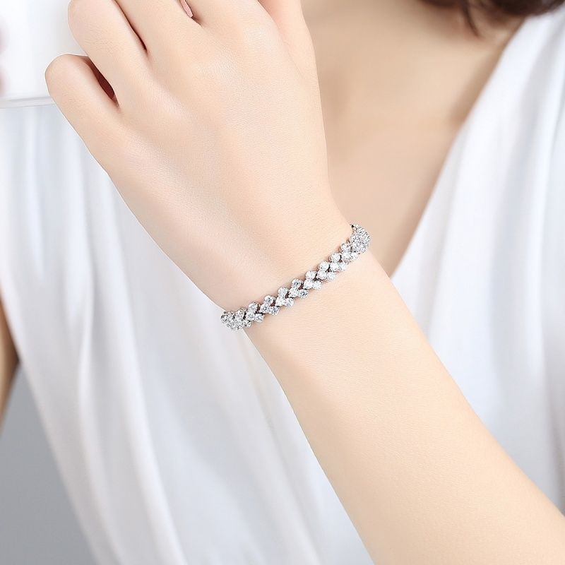 Golden bracelet ring