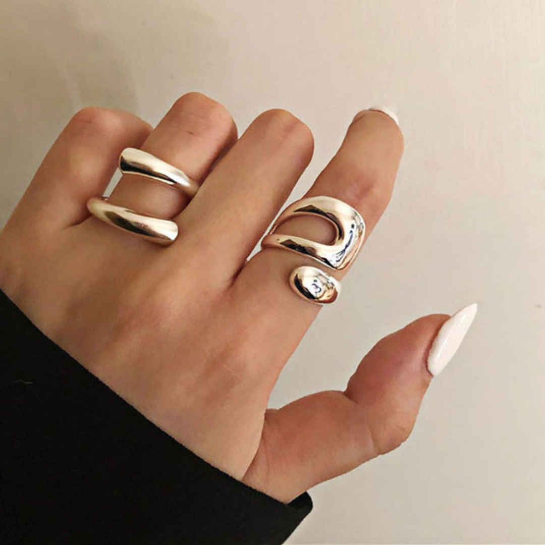 Uniform and modernist spiral adjustable ring in 925 silver
