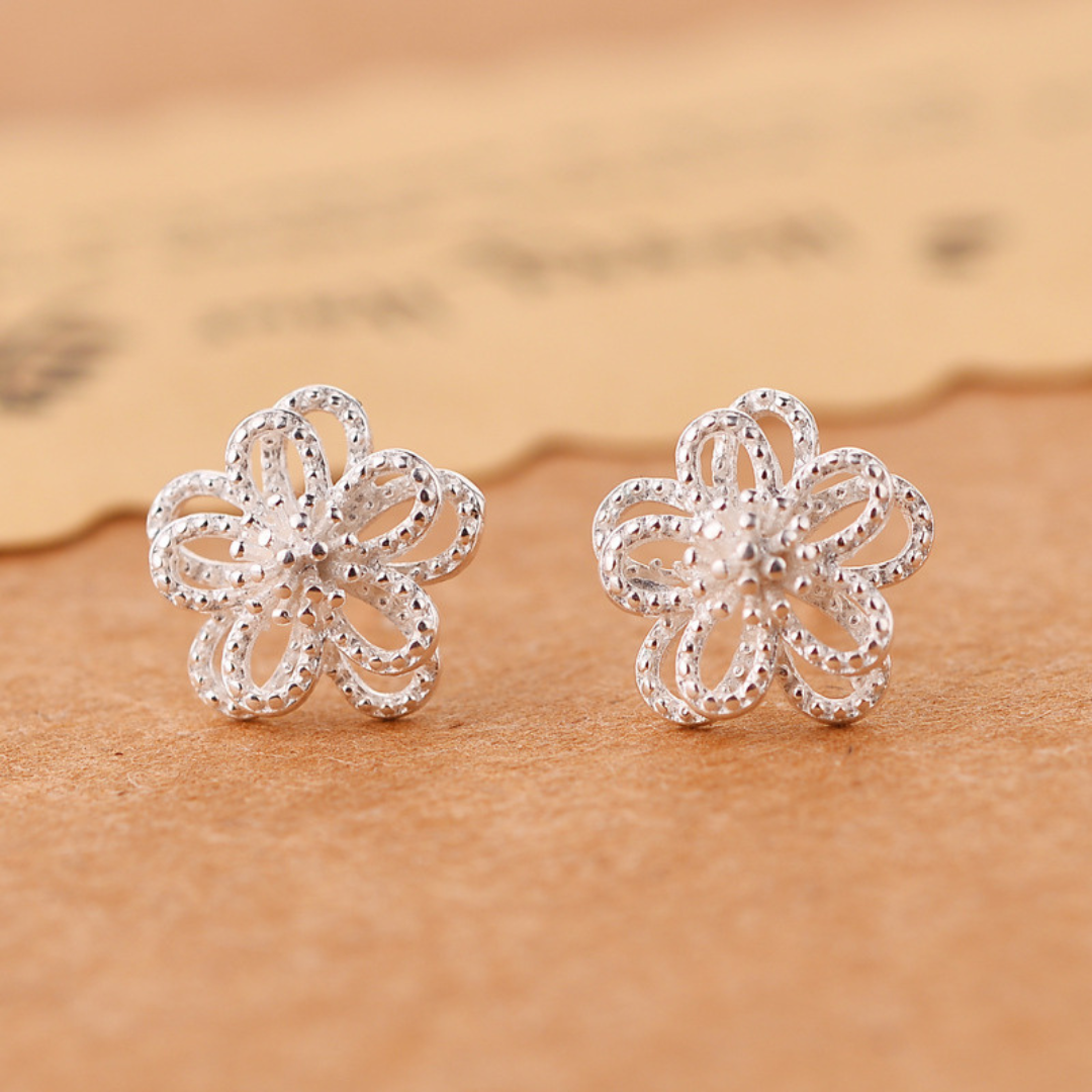 925 silver earrings with a fine 5-petal flower