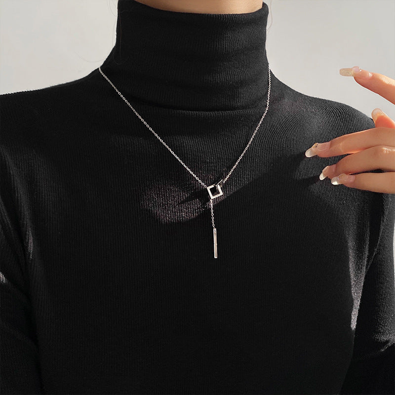 Geometrica silver pendant