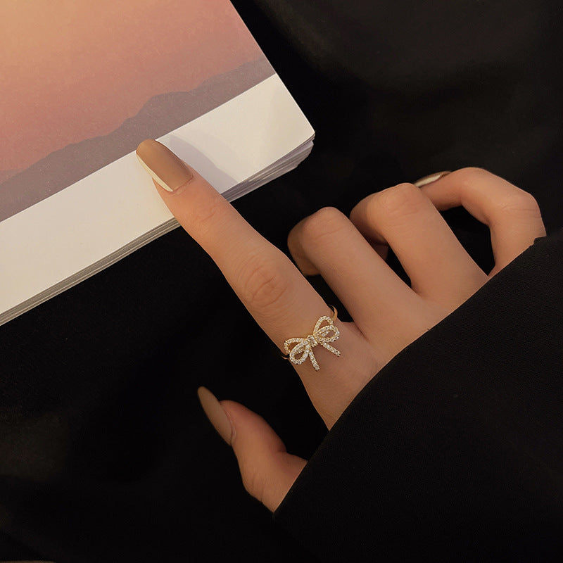 Henrietta golden ribbon ring