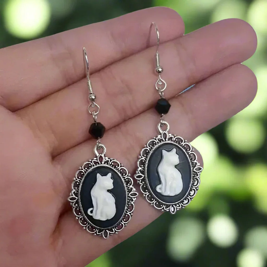 White Cat Vintage Tomettes Earrings – Silver Frame Jewelry for Women