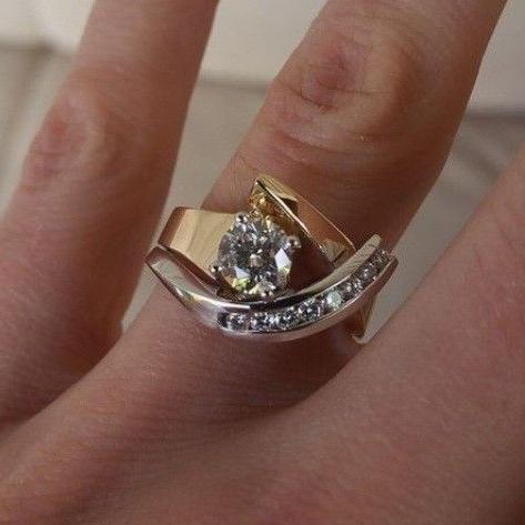 Vintage irregular gold and silver ring with zirconium