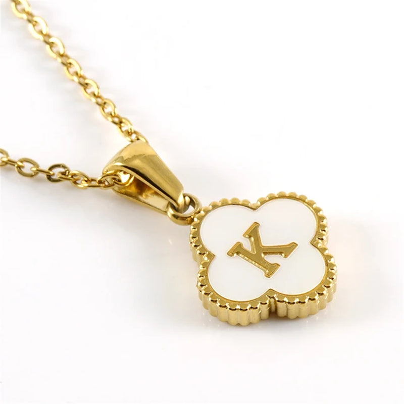 Clover-shaped initial necklace
