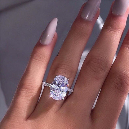 Ivyial oval cut ring
