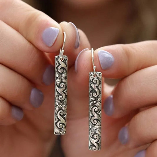 Vintage 925 silver rectangular earrings with natural engravings