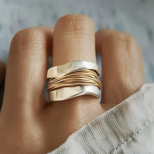 Vintage gold-plated wire ring