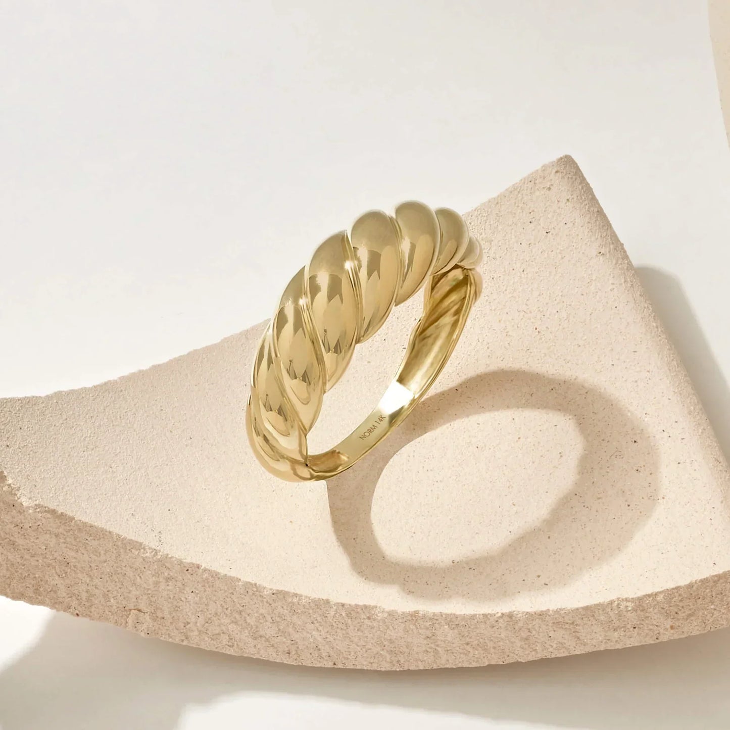 Crescent Ring | Gold