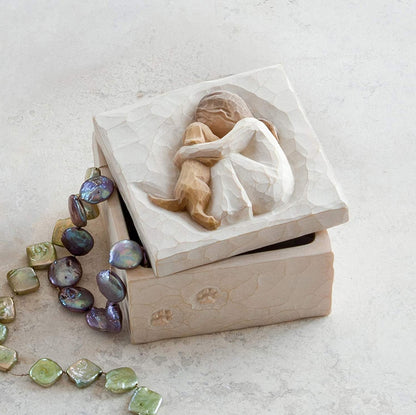 Artisanal Jewelry and Keepsake Box – Sincere Storage for Souvenirs and Treasures