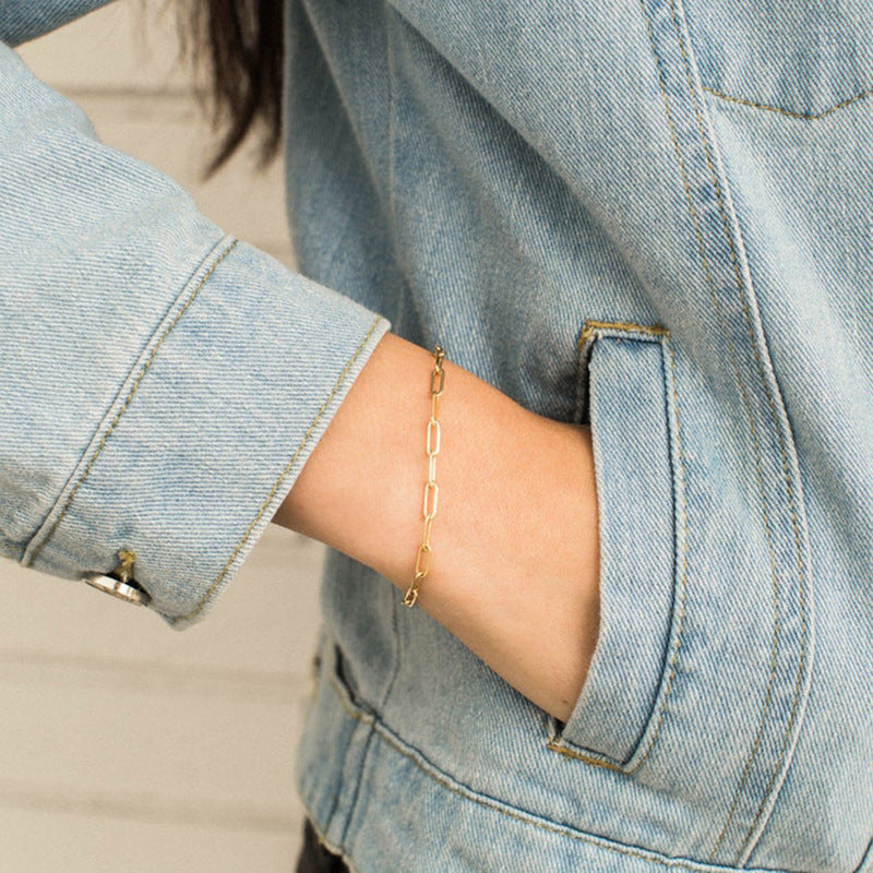 Delicate layered ring with disruptive design