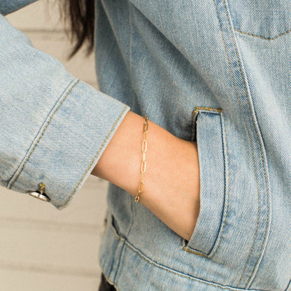 Delicate layered ring with disruptive design