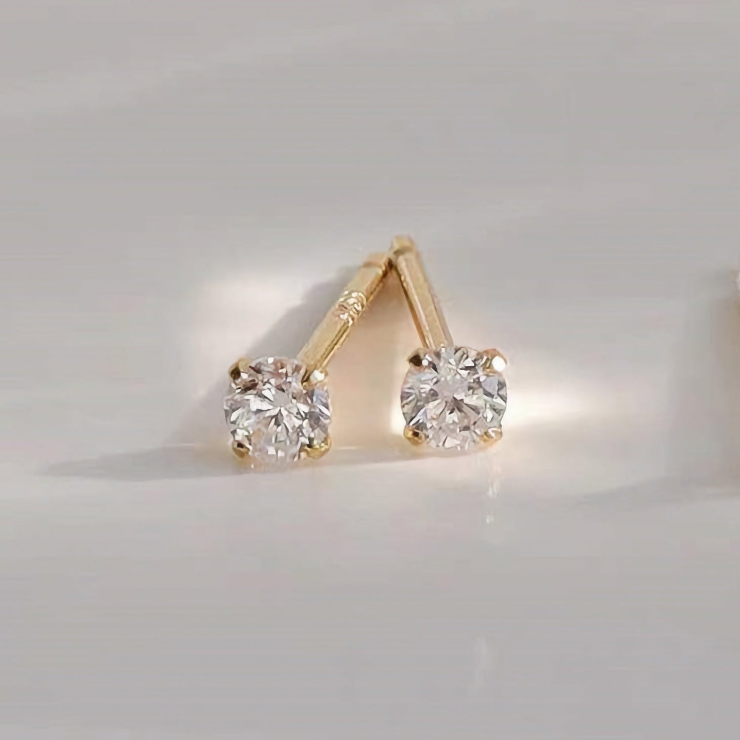 Zeke small golden earrings