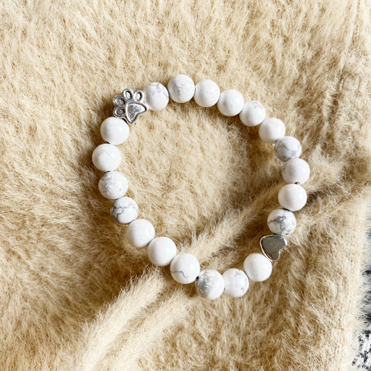 Natural Gemstone Bracelet with Paw and Heart Charm – Artisanal Design