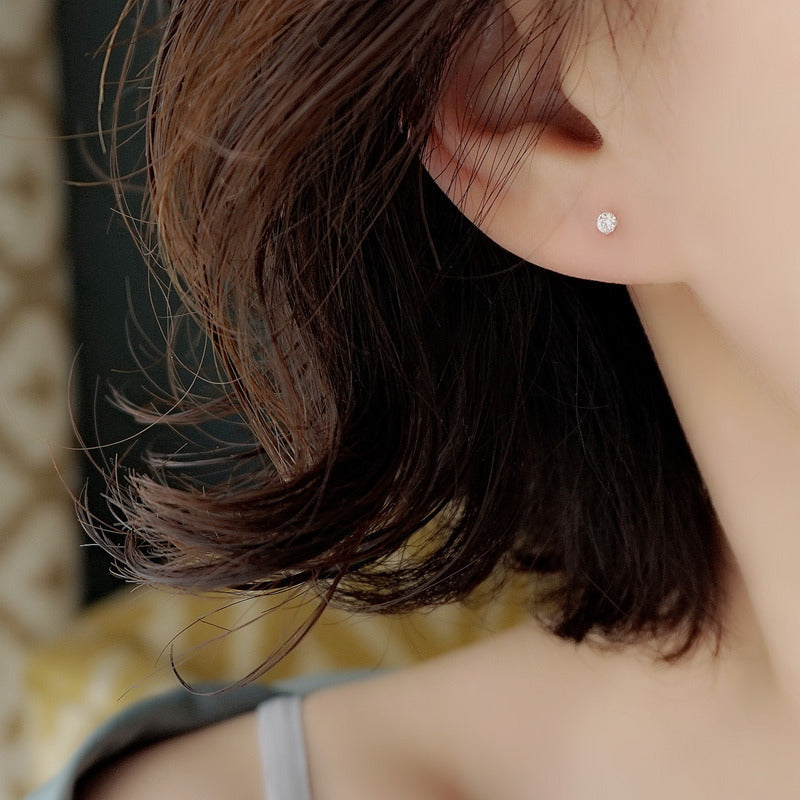Zeke small golden earrings