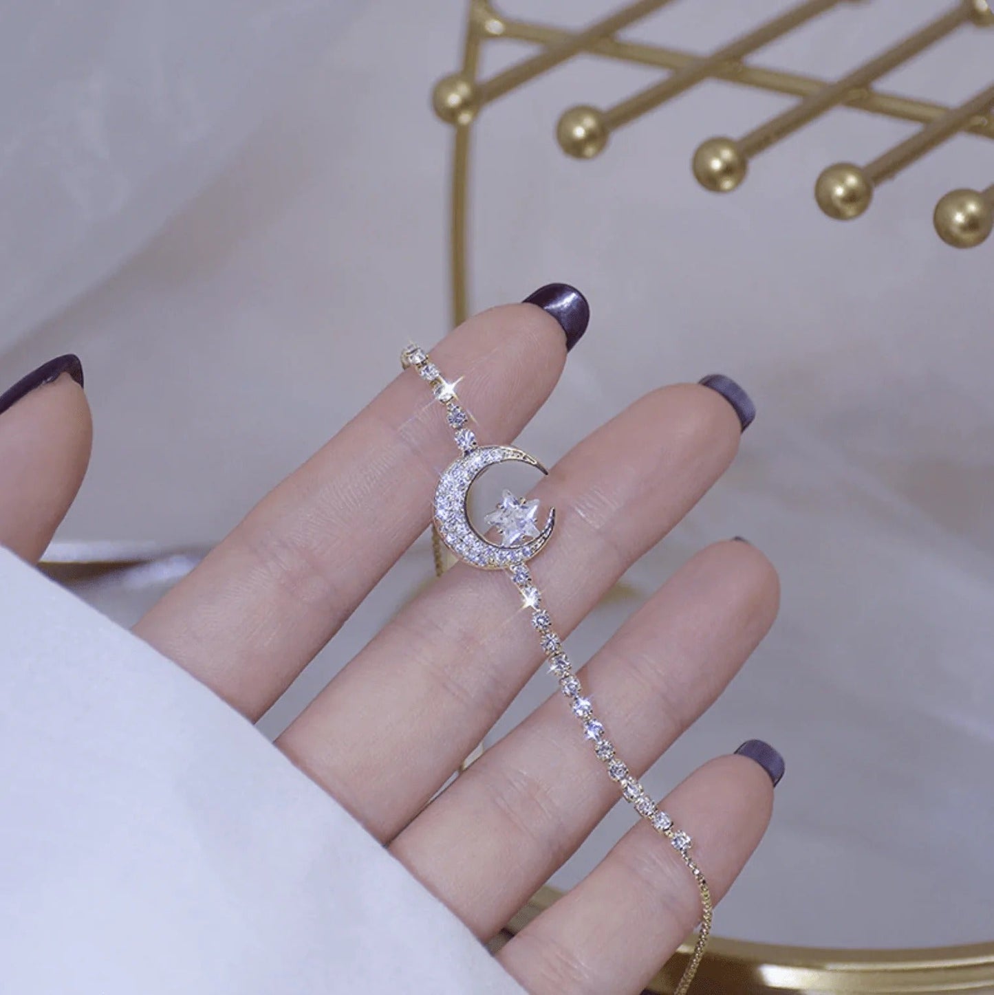 Cascade twin ring set with zircons
