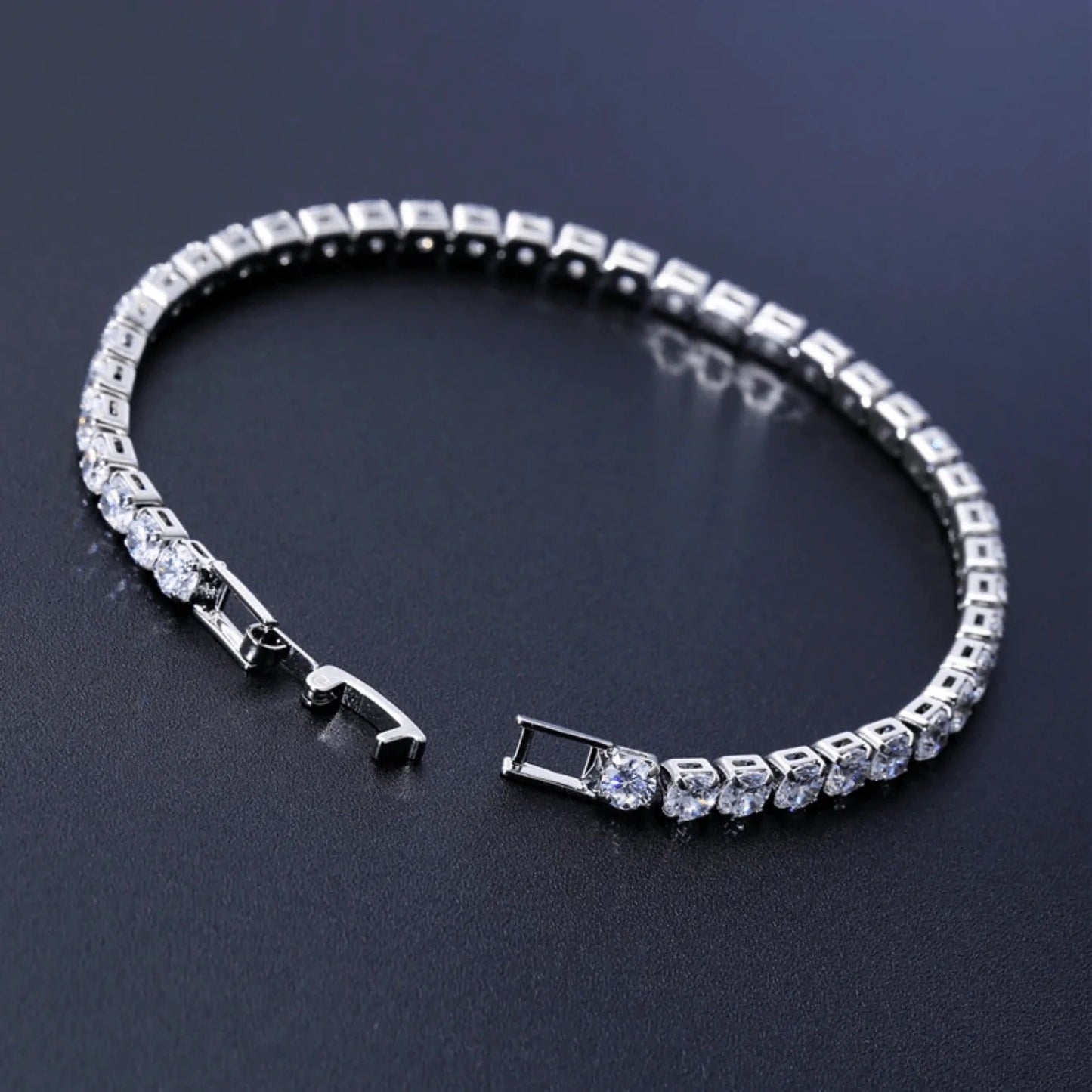 Amaia tennis bracelet