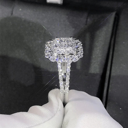Gabrielle square cushion ring