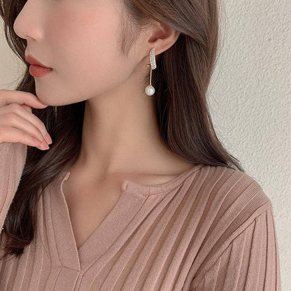 Paola pearl earrings