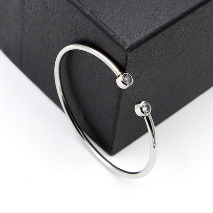 Veers geometric pearl earrings