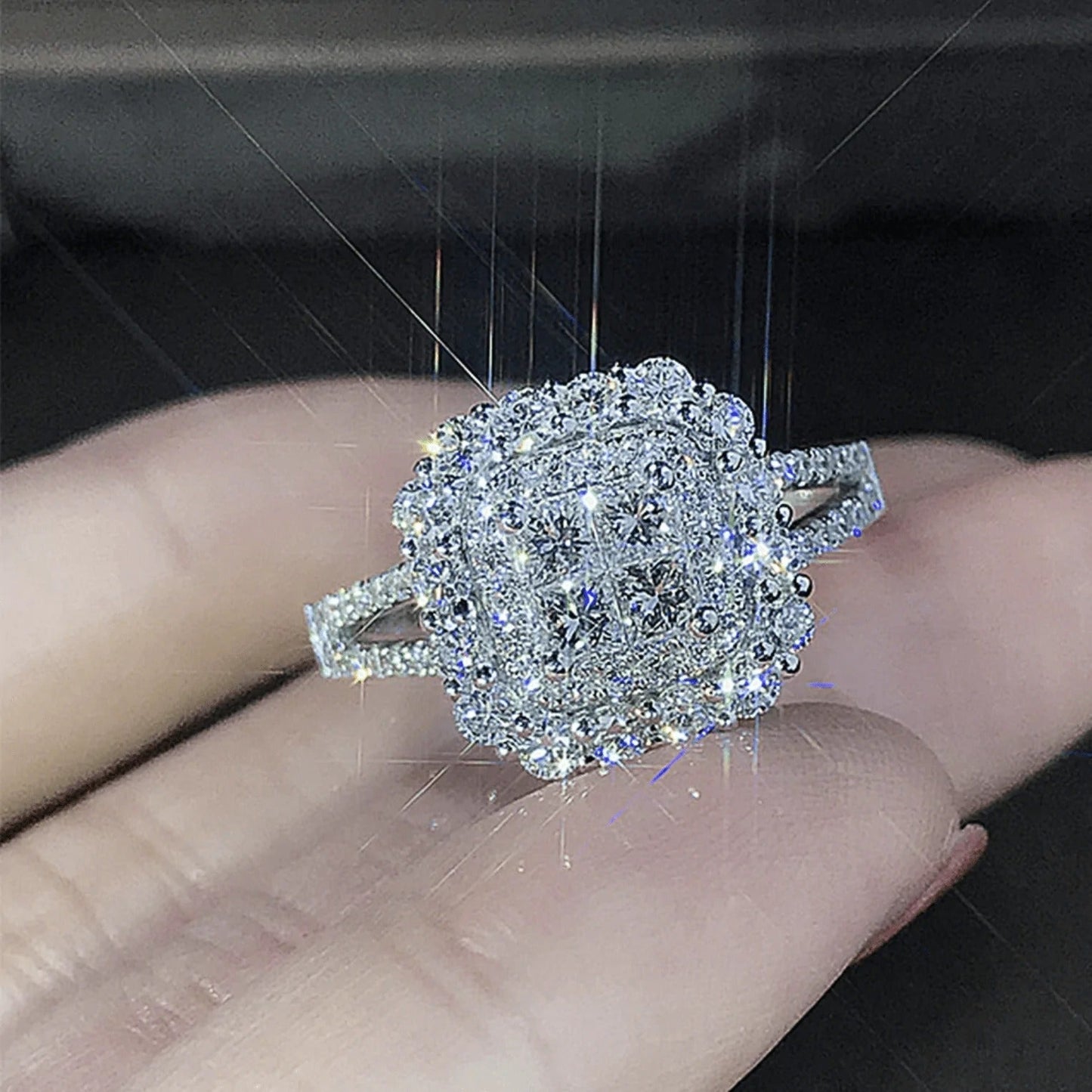 Gabrielle square cushion ring