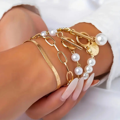 Chic Gold 4-piece Bracelet Set - Snake, Pearls and Links | Gold