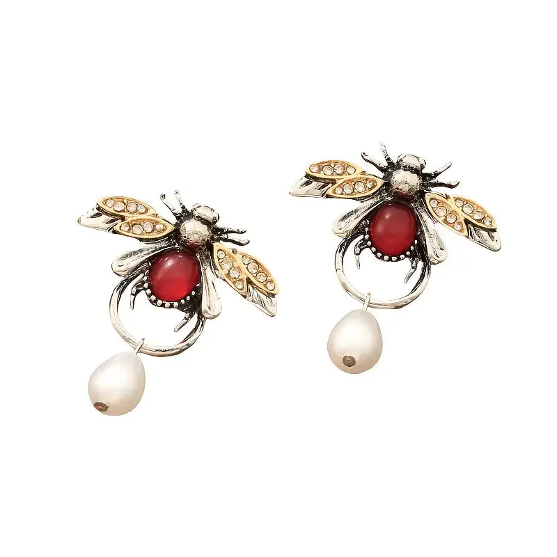 Vintage Bee Tomettes Earrings