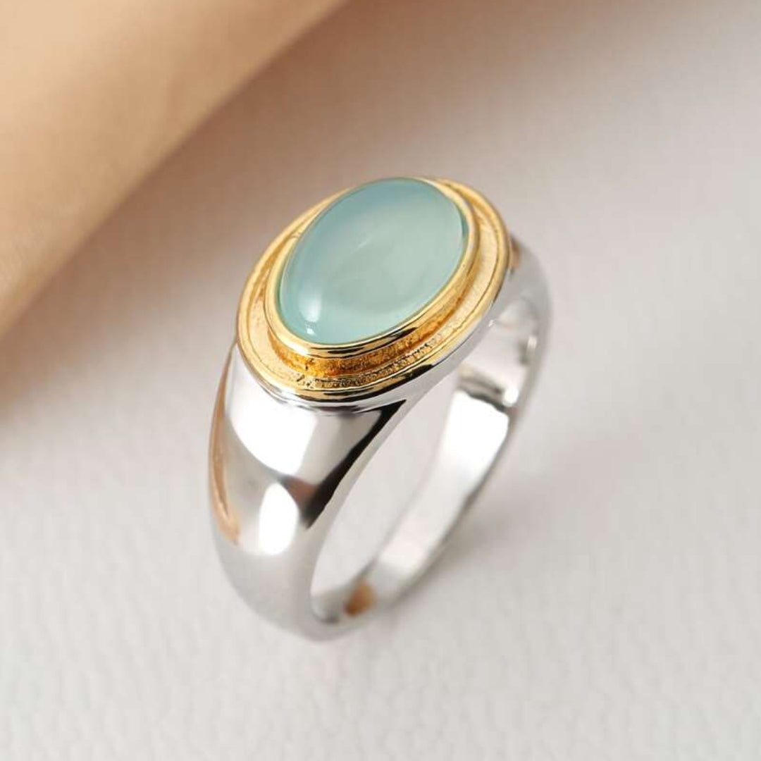 Vintage green moonstone crystal ring