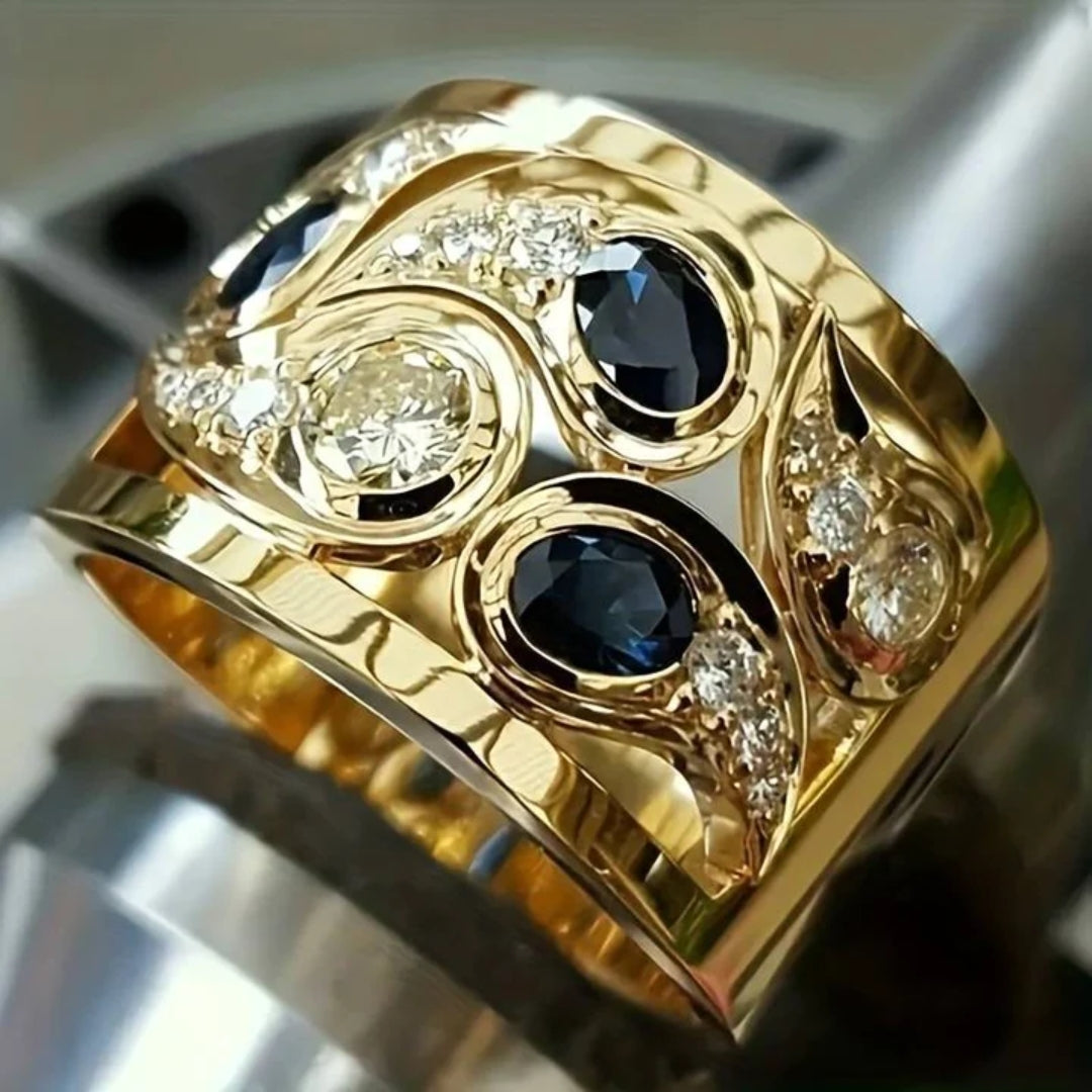 Vintage brilliant gold ring