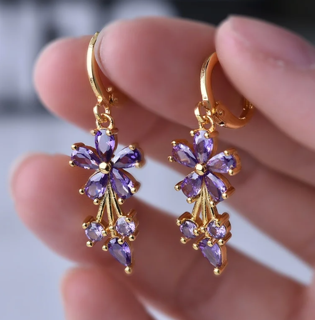 18-carat gold-plated amethyst daisy earrings