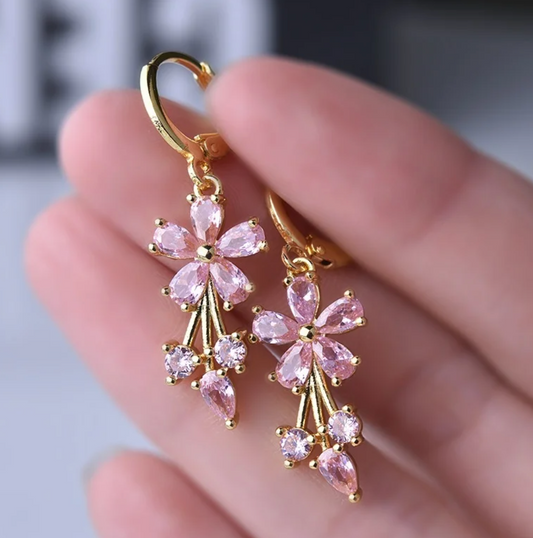 18-carat gold-plated hoop earrings with pink daisies