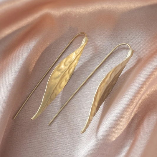 18-carat gold-plated very small solid star necklace