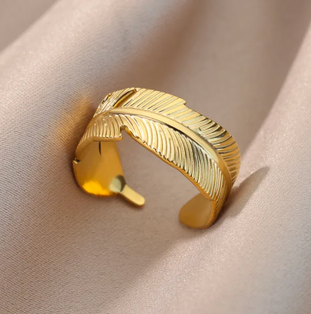 18-carat gold-plated daisy necklace
