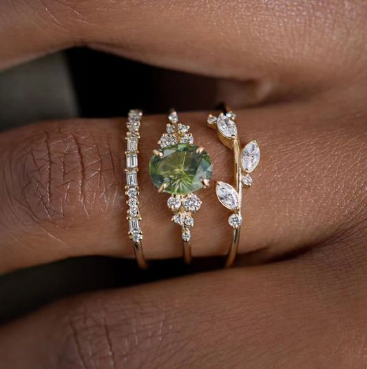 18-carat gold-plated triple ring with leaves and jade
