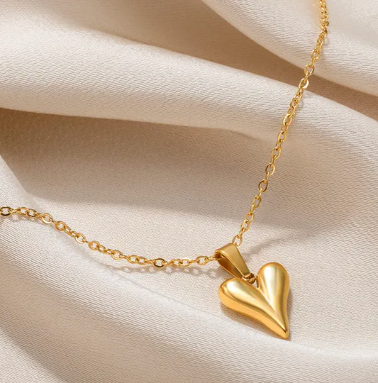 18-carat gold-plated solid heart necklace