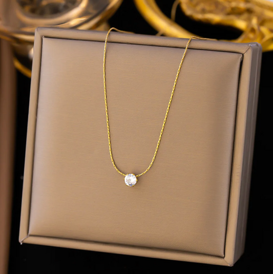 18-carat gold-plated necklace with brilliants