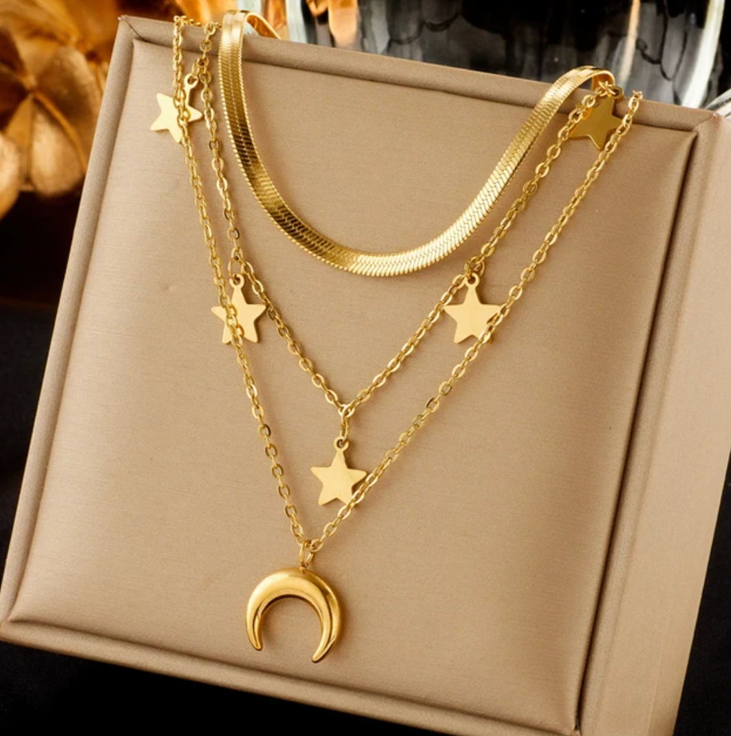 18-carat gold-plated triple necklace with stars, choker and moon