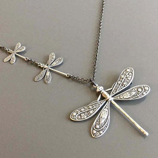 Vintage Dragonfly Necklace – Symbol of Change, Light and Freedom