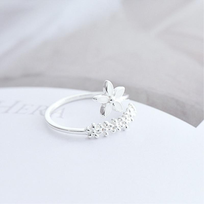 Adjustable Hand-Painted Enamel Wildflower Ring in 925 Silver