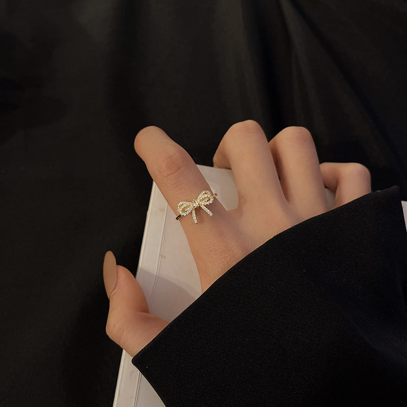 Henrietta golden ribbon ring
