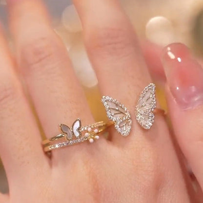 Twin rings with dreamy elegant design
