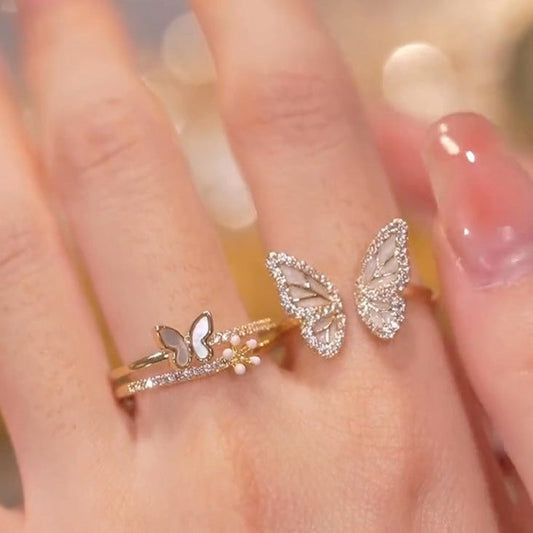 Twin rings with dreamy elegant design