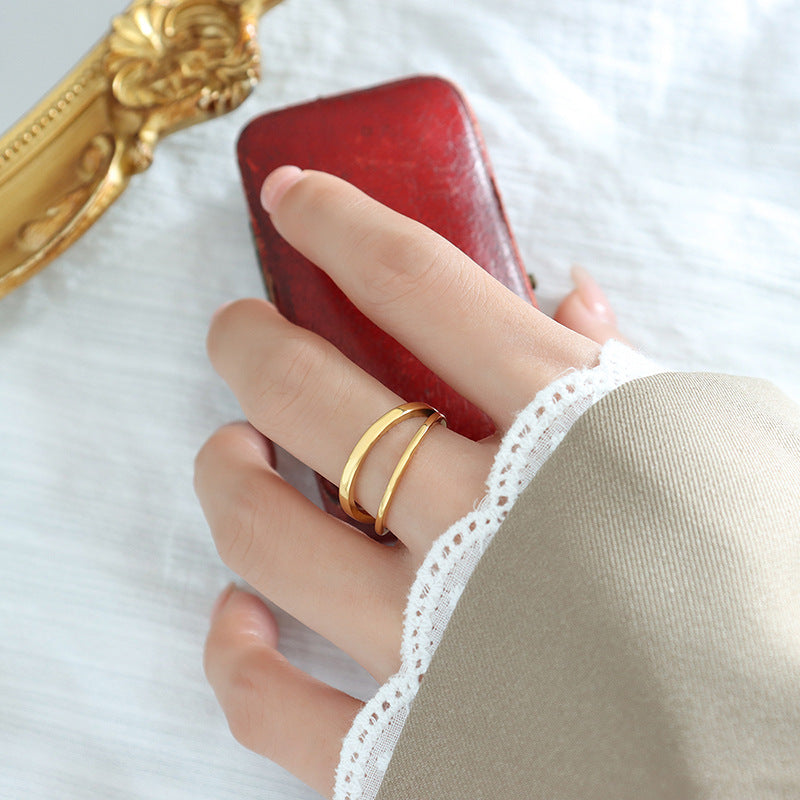 Alessandra pearl earrings