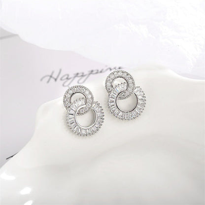 Elise interlocking circle earrings