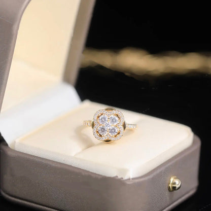 Clover spinner ring with zircons