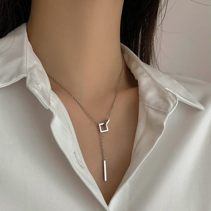 Geometrica silver pendant