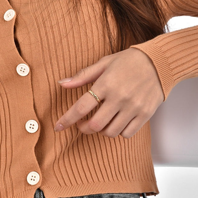 Rectangular signet ring