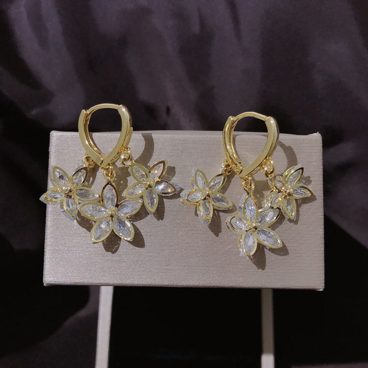 Creative Spring Star drop earrings