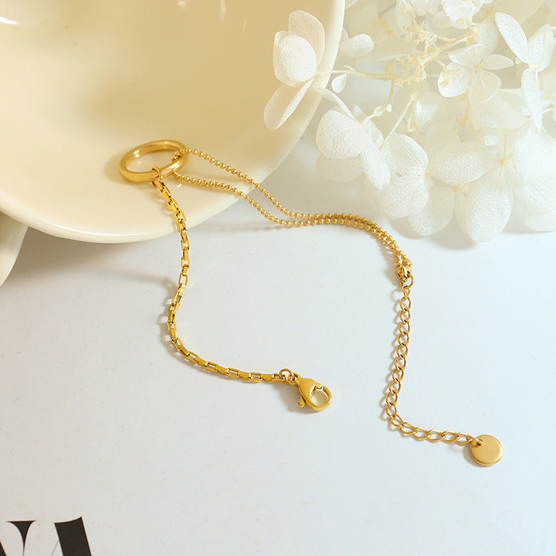 Magnificent twisted chain golden ring